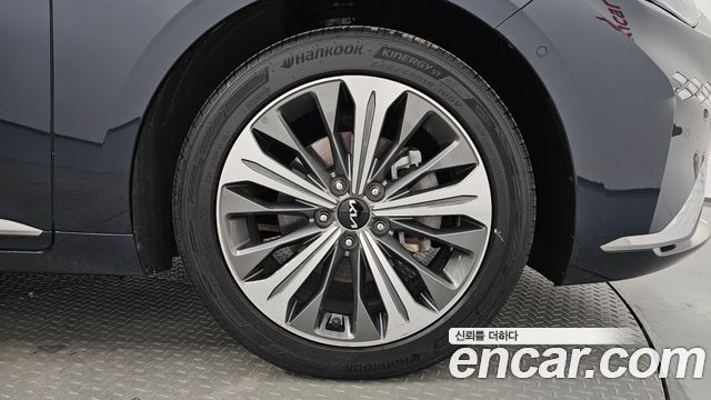 Kia K8 Hybrid Signature 2023 — фото 5