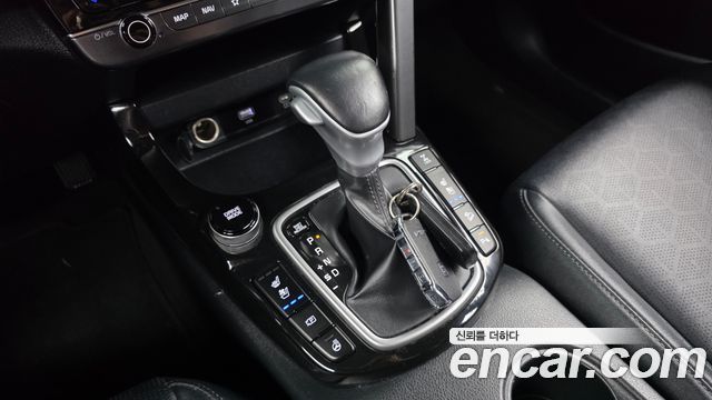 Kia Seltos Gasoline 1.6 Turbo 4WD Prestige 2023 — фото 9