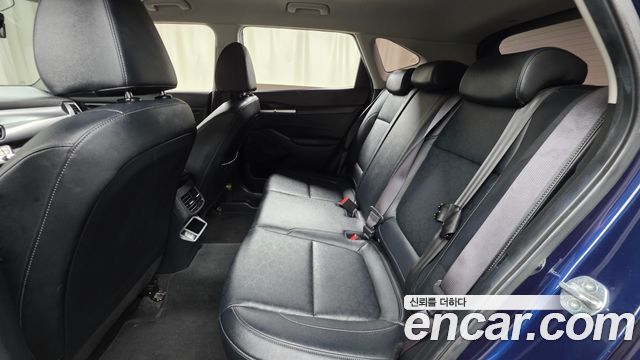 Kia Seltos Gasoline 1.6 Turbo 4WD Prestige 2023 — фото 12