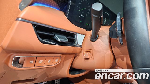 Kia K8 Hybrid Signature 2025 — фото 12