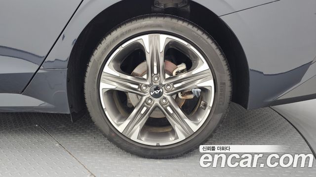 Kia K5 (III) 2.0 Noblesse 2022 — фото 21