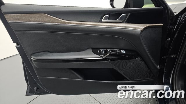 Kia K5 (III) 2.0 Noblesse 2022 — фото 24
