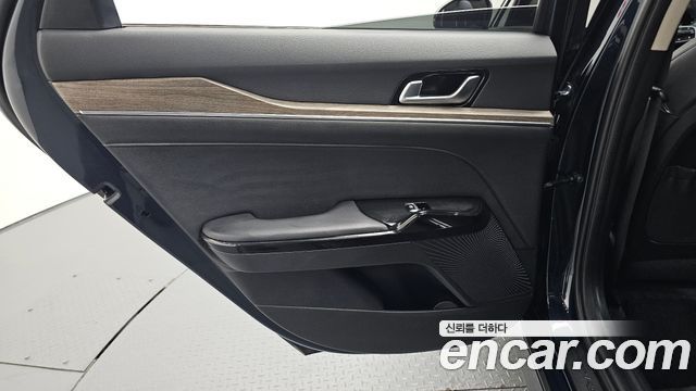 Kia K5 (III) 2.0 Noblesse 2022 — фото 25