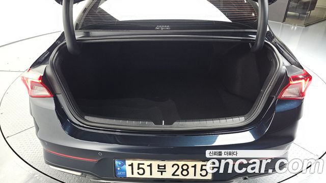Kia K5 (III) 2.0 Noblesse 2022 — фото 34