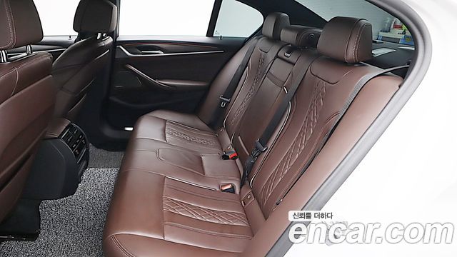 BMW 5 Series (G30) 530i M Sport Package 2020 — фото 24