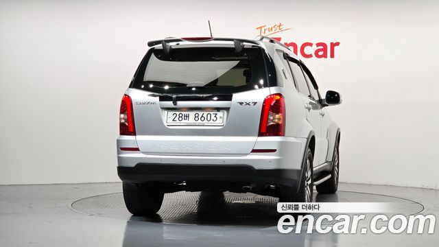 KG Mobility (SsangYong) Rexton W 2.0 4WD RX7 Prestige 2013 — фото 4