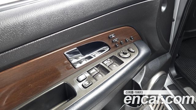 KG Mobility (SsangYong) Rexton W 2.0 4WD RX7 Prestige 2013 — фото 17