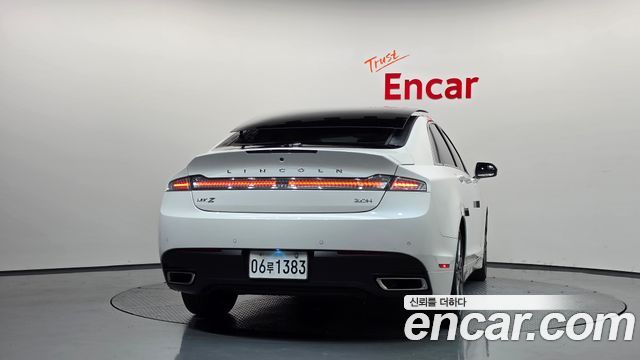 Lincoln MKZ Hybrid 2nd 2016 — фото 4