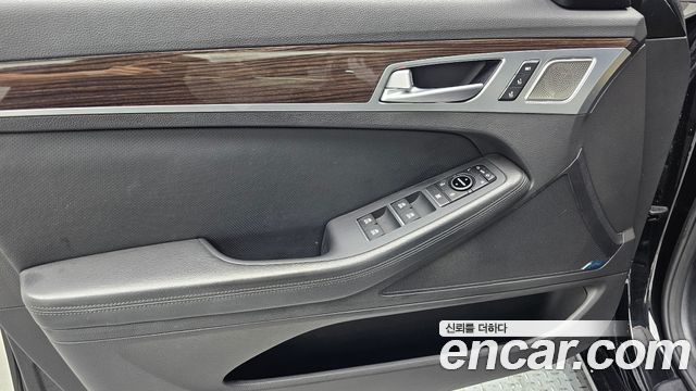 Genesis G80 3.3 GDI Premium Luxury 2019 — фото 30