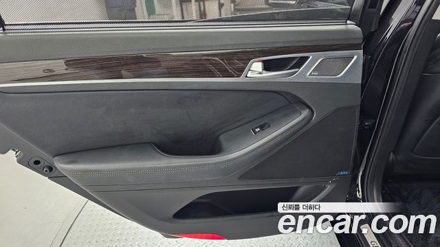 Genesis G80 3.3 GDI Premium Luxury 2019 — фото 31