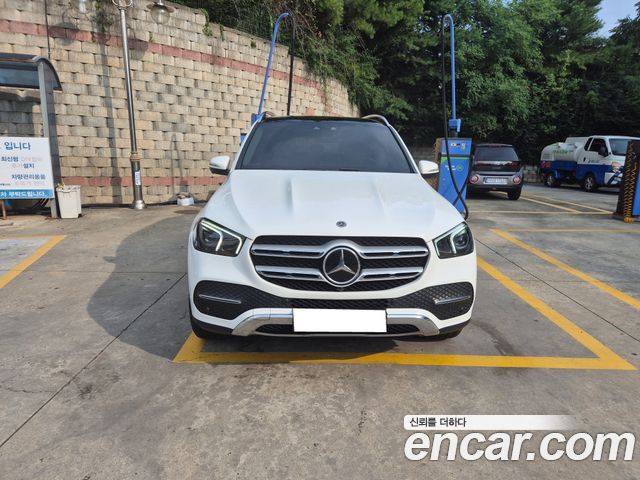 Mercedes-Benz GLE-Class (W167) GLE300d 4MATIC 2022 — фото 3
