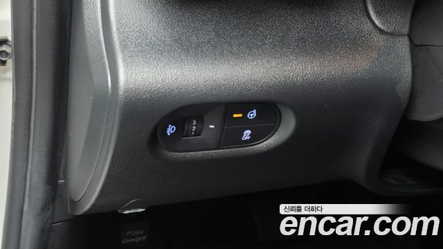 Hyundai Casper The Essential 2023 — фото 20