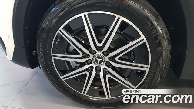 Mercedes-Benz EQB (X243) EQB300 4MATIC AMG Line 2026 — фото 5