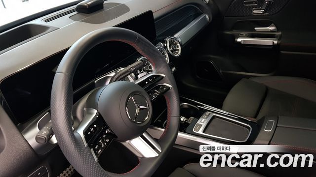 Mercedes-Benz EQB (X243) EQB300 4MATIC AMG Line 2026 — фото 17
