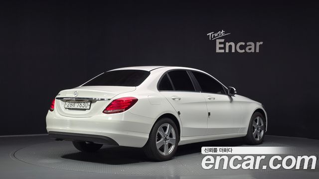 Mercedes-Benz C-Class (W205) C200 2017 — фото 2