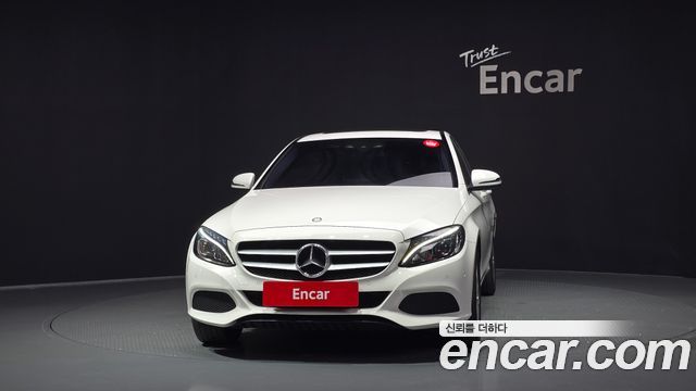 Mercedes-Benz C-Class (W205) C200 2017 — фото 3