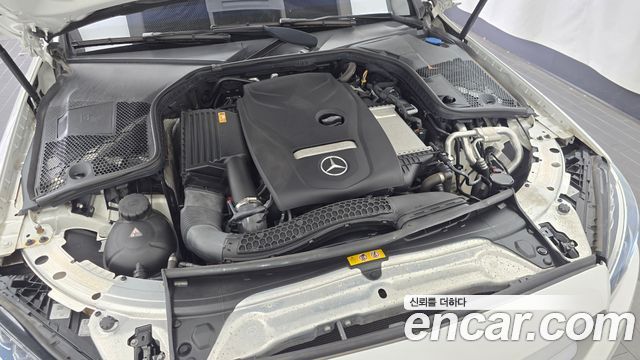 Mercedes-Benz C-Class (W205) C200 2017 — фото 6