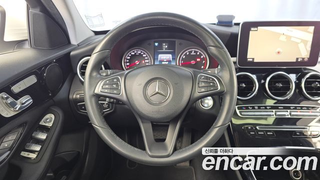 Mercedes-Benz C-Class (W205) C200 2017 — фото 12