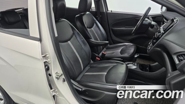 Chevrolet Spark LT 2020 — фото 16