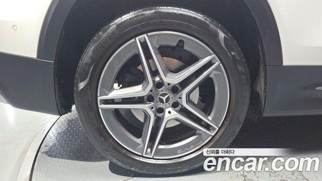 Mercedes-Benz GLB-Class (X247) GLB250 4MATIC 2020 — фото 5