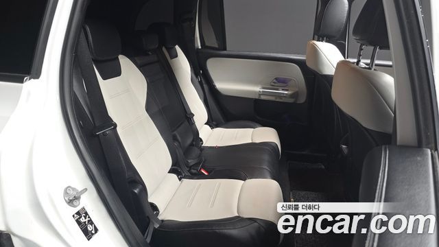 Mercedes-Benz GLB-Class (X247) GLB250 4MATIC 2020 — фото 11