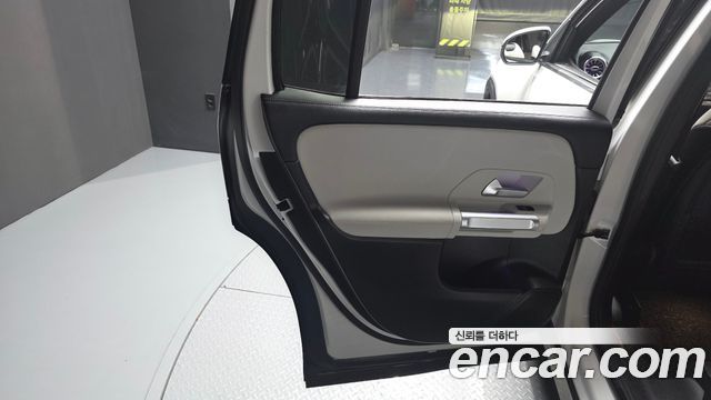 Mercedes-Benz GLB-Class (X247) GLB250 4MATIC 2020 — фото 25