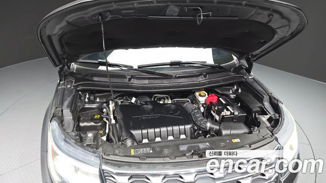 Ford Explorer 2.3 Limited 4WD 5th 2017 — фото 6