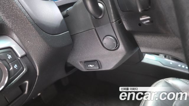 Ford Explorer 2.3 Limited 4WD 5th 2017 — фото 35