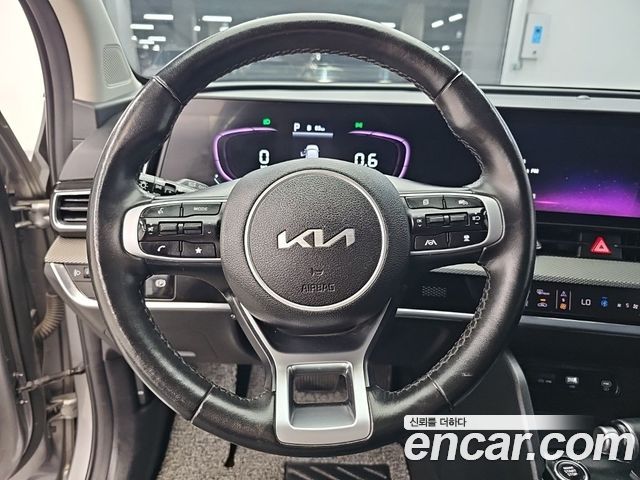 Kia Sportage (V) LPG 2.0 2WD Prestige 2023 — фото 7
