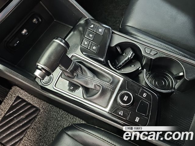 Kia Sportage (V) LPG 2.0 2WD Prestige 2023 — фото 16