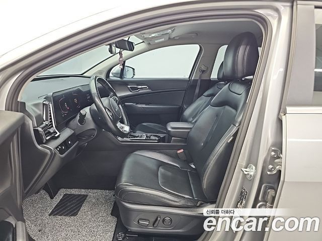 Kia Sportage (V) LPG 2.0 2WD Prestige 2023 — фото 17