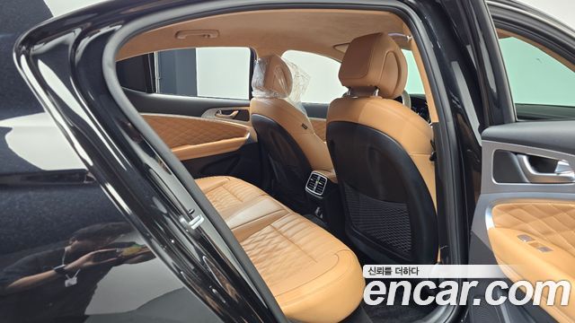 Genesis G70 Gasoline 3.3T 4WD 2023 — фото 11