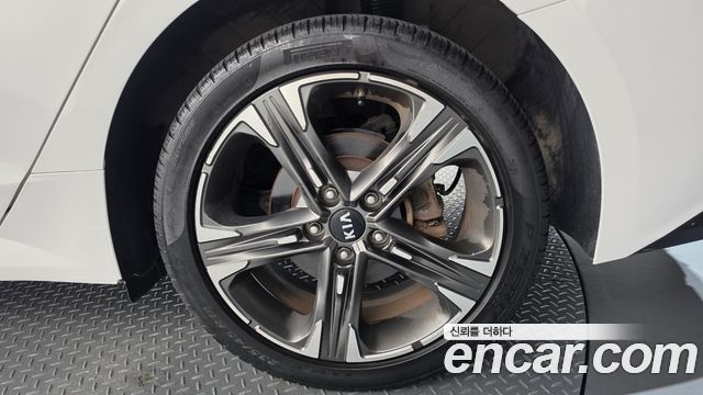 Kia K5 (III) 2.0 Noblesse 2020 — фото 21