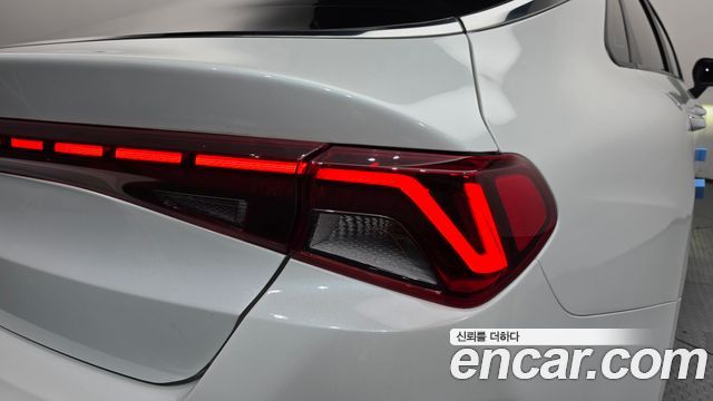 Kia K5 (III) 2.0 Noblesse 2020 — фото 23