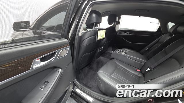 Genesis G80 3.3 GDI AWD Prestige 2019 — фото 12