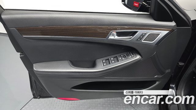 Genesis G80 3.3 GDI AWD Prestige 2019 — фото 24