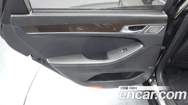 Genesis G80 3.3 GDI AWD Prestige 2019 — фото 25