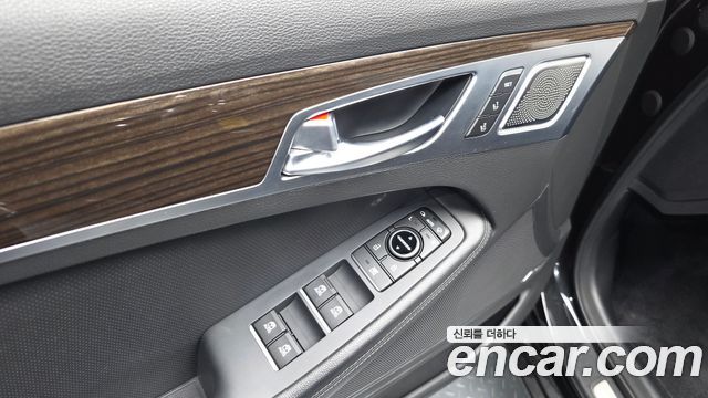 Genesis G80 3.3 GDI AWD Prestige 2019 — фото 35
