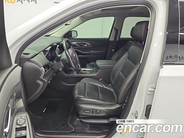 Chevrolet Traverse 3.6 AWD Redline 2021 — фото 15
