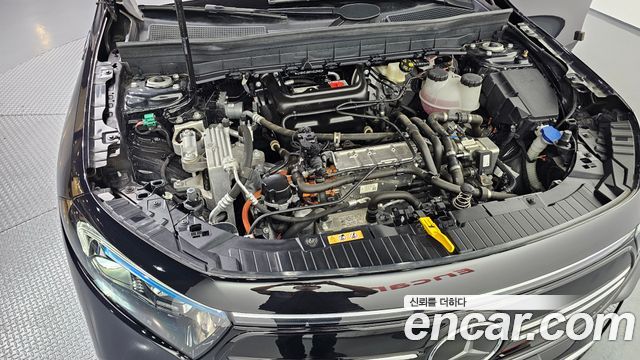Mercedes-Benz EQB (X243) EQB300 4MATIC AMG Line 2022 — фото 6