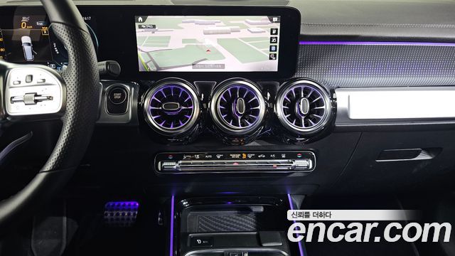 Mercedes-Benz EQB (X243) EQB300 4MATIC AMG Line 2022 — фото 12