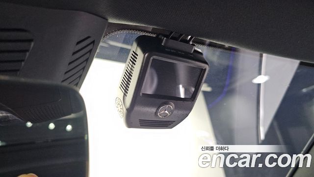 Mercedes-Benz EQB (X243) EQB300 4MATIC AMG Line 2022 — фото 16