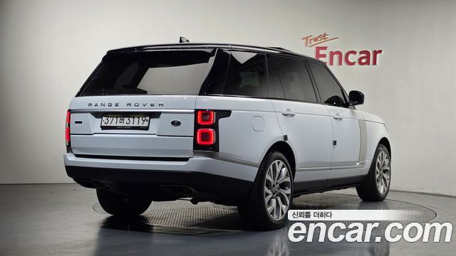 Land Rover Range Rover (IV) 5.0 SC AB LWB 2019 — фото 2