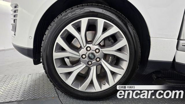 Land Rover Range Rover (IV) 5.0 SC AB LWB 2019 — фото 5