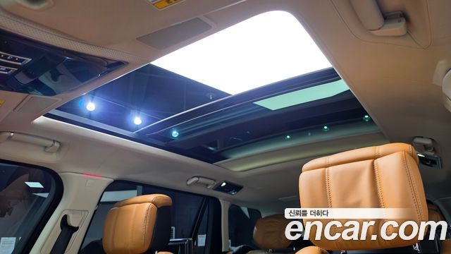 Land Rover Range Rover (IV) 5.0 SC AB LWB 2019 — фото 17