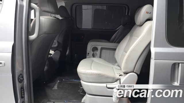 Hyundai Grand Starex Wagon 11-Seater Smart 2019 — фото 11