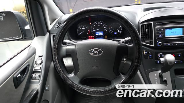 Hyundai Grand Starex Wagon 11-Seater Smart 2019 — фото 14