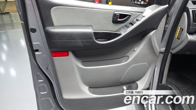 Hyundai Grand Starex Wagon 11-Seater Smart 2019 — фото 25