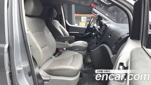Hyundai Grand Starex Wagon 11-Seater Smart 2019 — фото 26