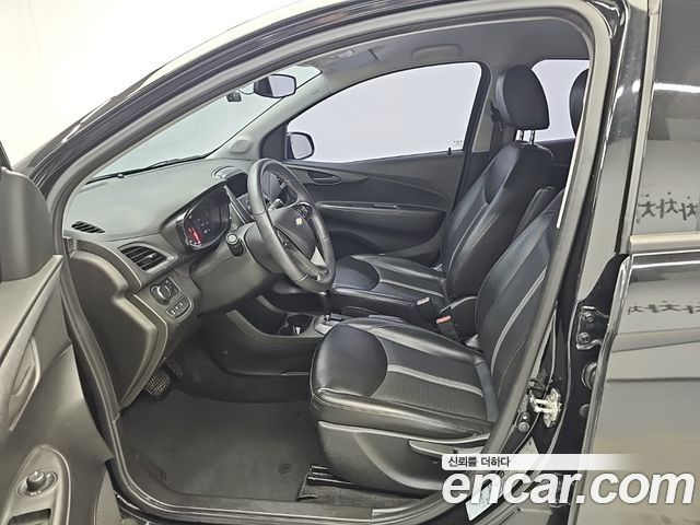 Chevrolet Spark LT 2019 — фото 15